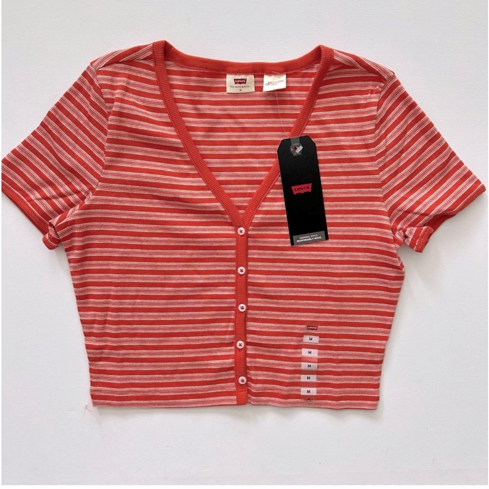 🆕️ Levi’s Ribbed Buttoned T-Shirt. - Picture 2 of 8